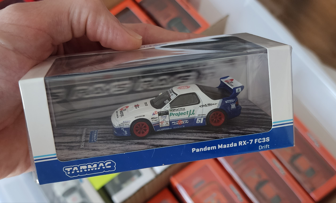 Tarmac Works Mazda RX-7 (FC3S) PANDEM in Drift Livery