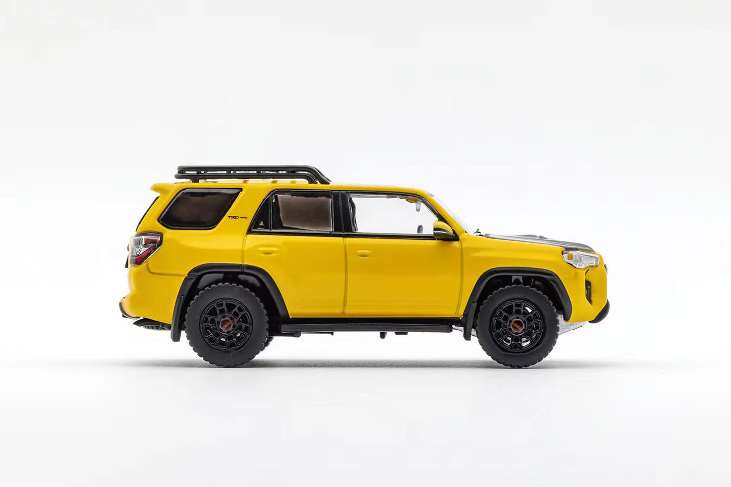GCD Toyota 4RUNNER SUV 4x4 OFF ROAD in Yellow