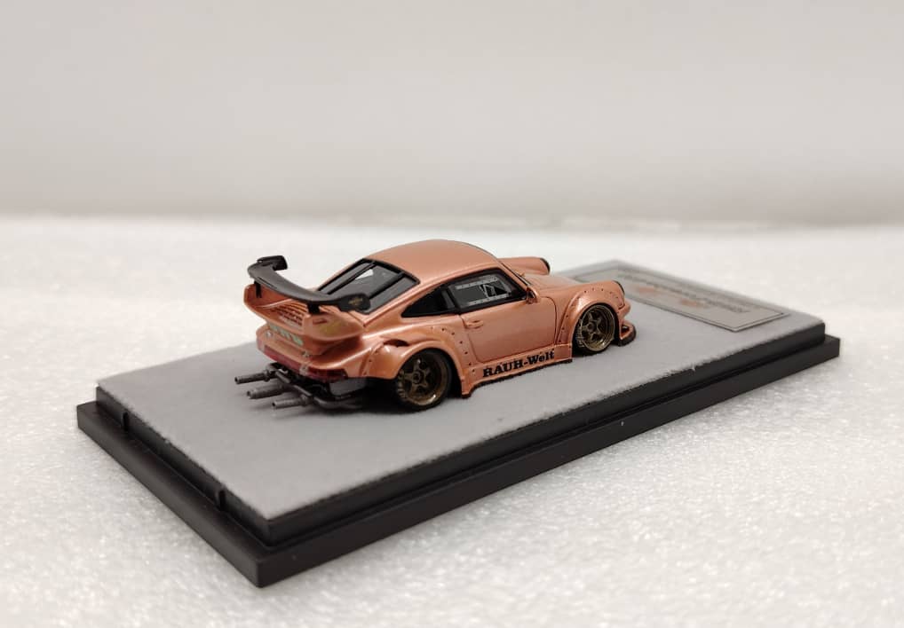 Qidian Model 1:64 Resin Model RWB930 GT Wing