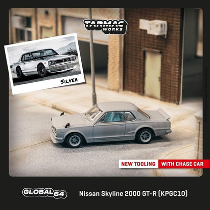 Tarmac Works Global64 Nissan Skyline 2000 GT-R in Silver